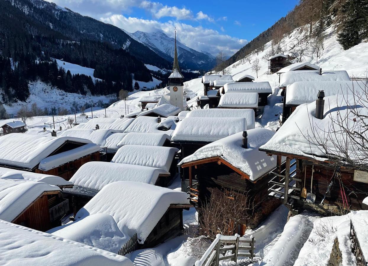 Denkmalgeschützter Spycher total renoviert Goms Exterior foto